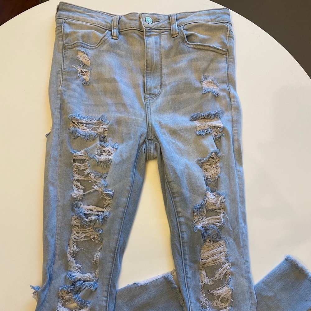 American eagle distressed jeans